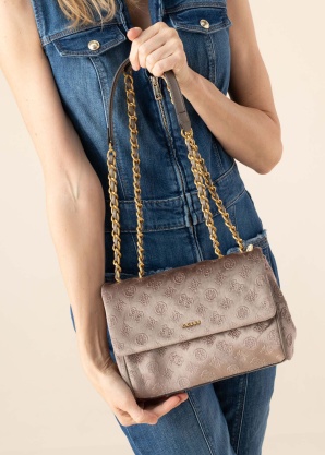 Guess plecu soma Chasya