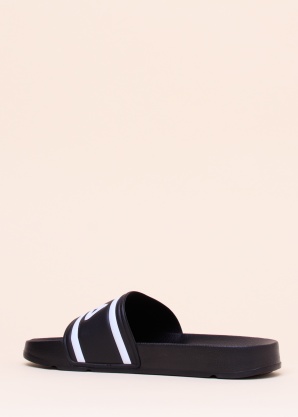 Fila baseina iešļūcenes Morro Bay