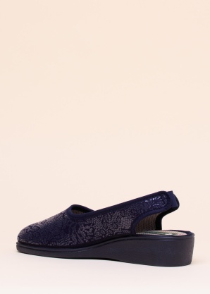 Campello slēgtas kurpes