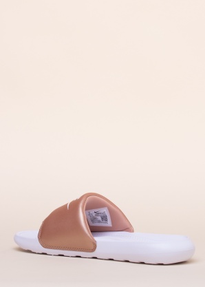 Nike baseina iešļūcenes Victori One