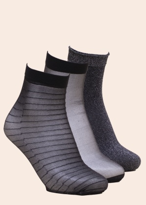 Fransa dāvanu kastītē 3 pāri zeķu