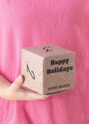 Vero Moda zeķes 4 pāri Elf dāvanu kastītē