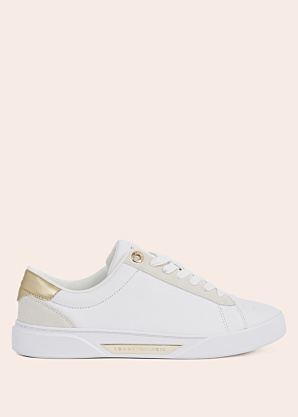 Tommy Hilfiger kedas