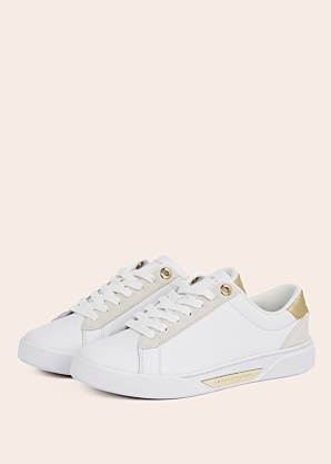 Tommy Hilfiger kedas