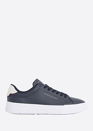 Tommy Hilfiger kedas