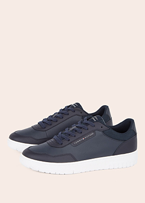 Tommy Hilfiger kedas