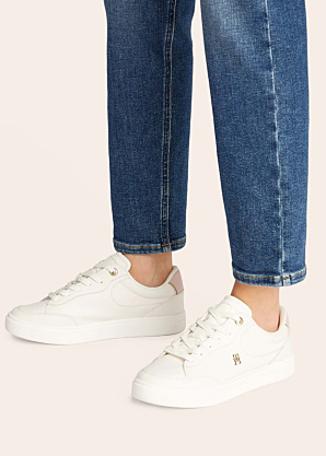 Tommy Hilfiger kedas Essential Chic Court Sneaker