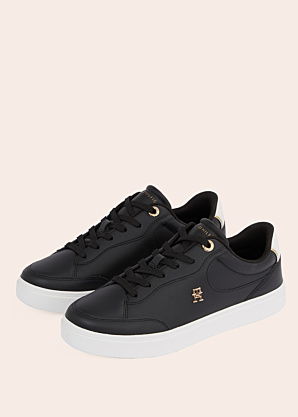 Tommy Hilfiger kedas