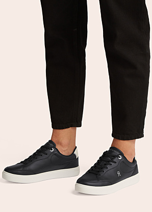 Tommy Hilfiger kedas