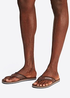 Tommy Hilfiger iešļūcenes