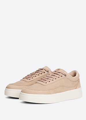 Tommy Hilfiger kedas