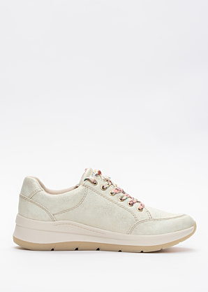 Jana brīvā laika apavi