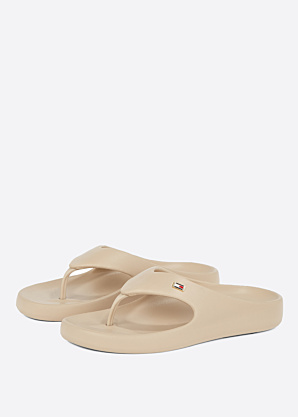 Tommy Hilfiger iešļūcenes