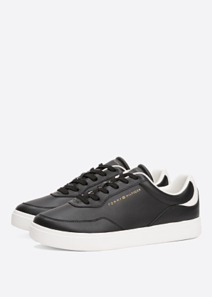 Tommy Hilfiger kedas