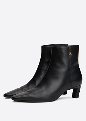 Tommy Hilfiger puszābaki