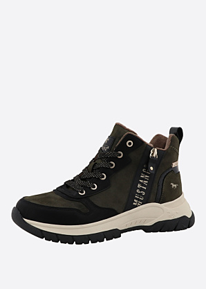 Mustang puszābaki Raissa