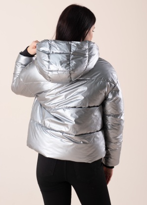 Noisy May virsjaka Maxima 