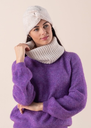 Весенне-осенняя шапка Vila