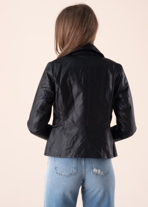 Only Īsā jaka Melisa