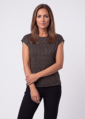 Kairi Vilderson tops
