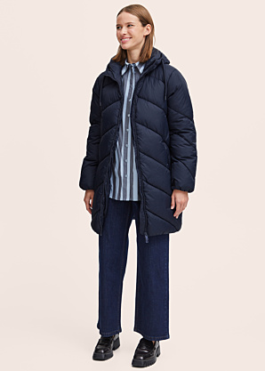 b.young ziemas metelis Bomina