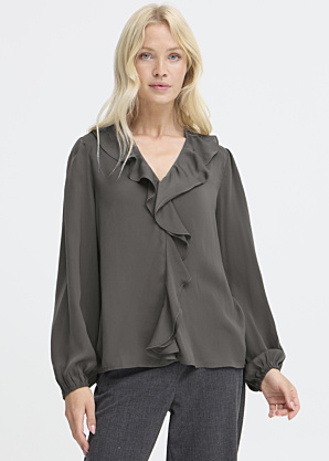 b.young blūze Igomi