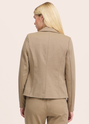 b.young jaka Rizetta