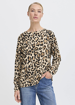 b.young blūze Pieta