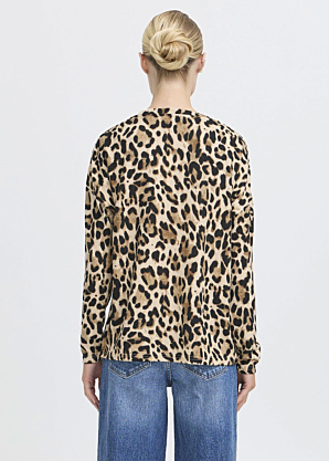 b.young blūze Pieta