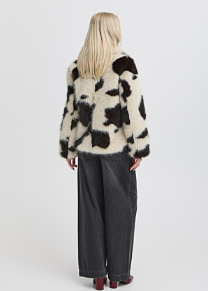 b.young kažoks Bemio