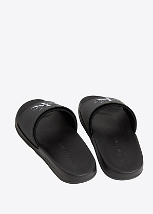 Calvin Klein baseina iešļūcenes