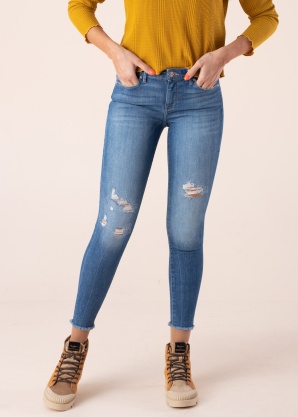 Джинсы Carmen Only