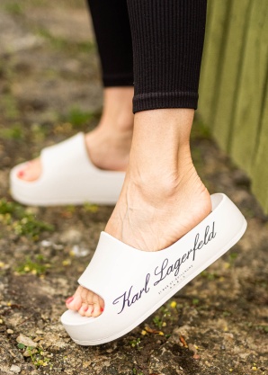 Karl Lagerfeld baseina iešļūcenes Kobo II