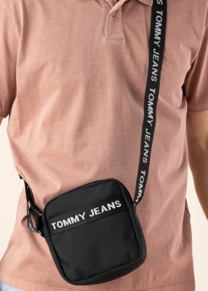 Tommy Jeans plecu soma Essential