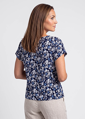 Kairi Vilderson tops