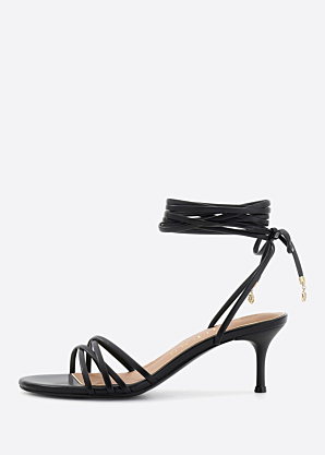 Босоножки Guess