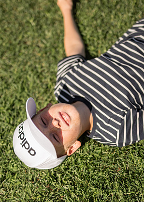 adidas cepure ar nagu