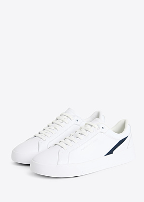 Tommy Hilfiger kedas